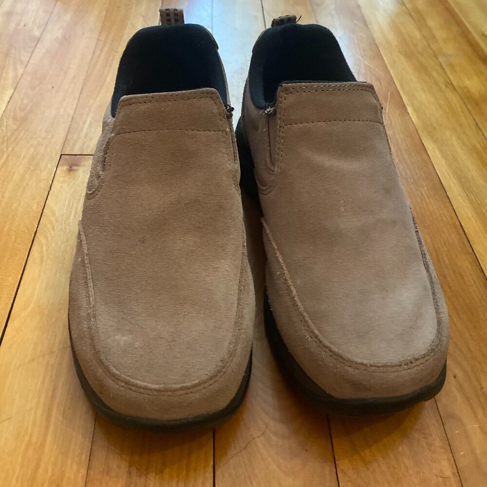 LL Bean Women's Tan Suede Slip on Shoe Size 6